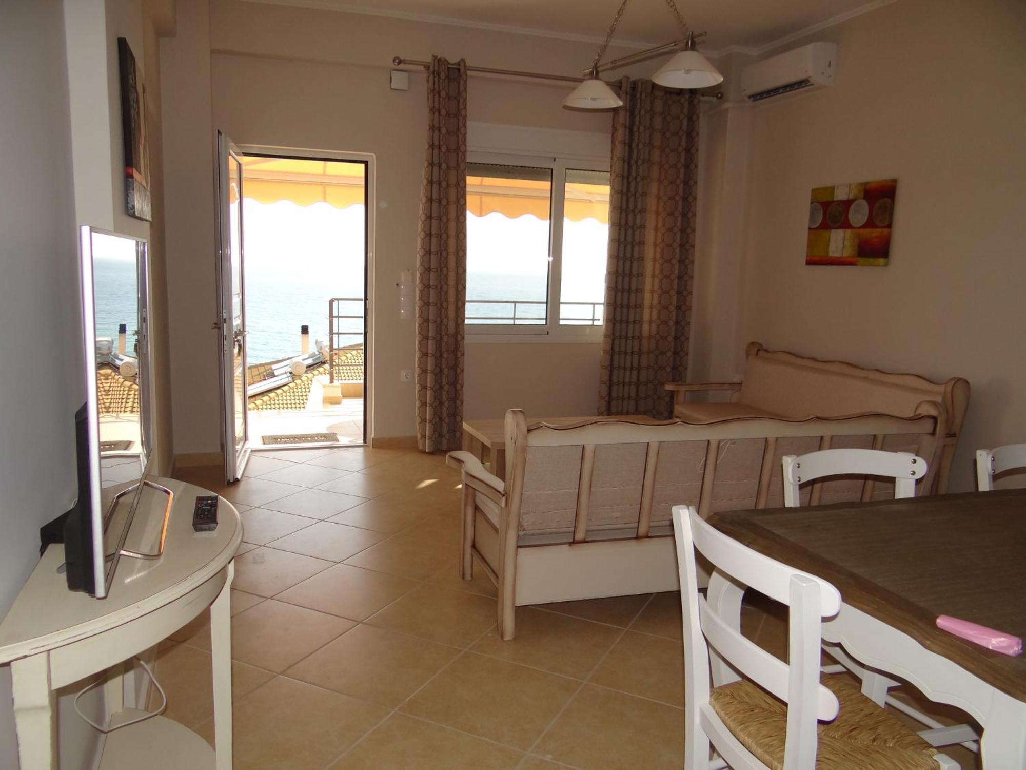 Aperanto House Paralia Loutsas 客房 照片