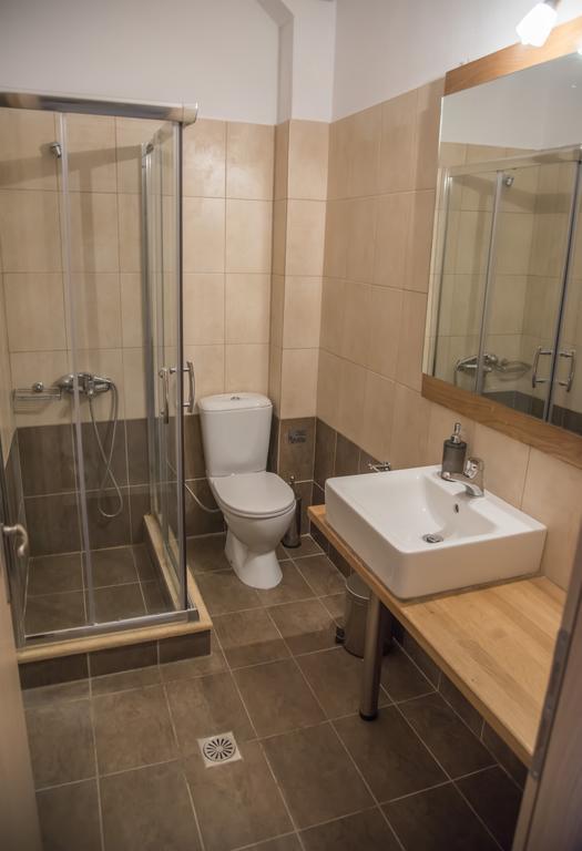 Aperanto House Paralia Loutsas 外观 照片